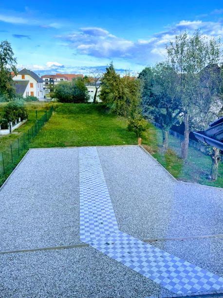 فندق Basel Airport Garden بلوتْجْزا المظهر الخارجي الصورة